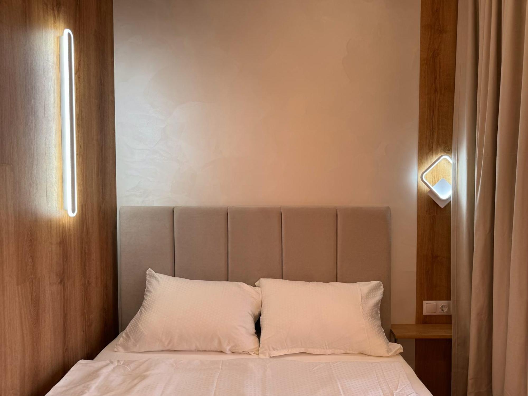 Acropolis Aparthotel